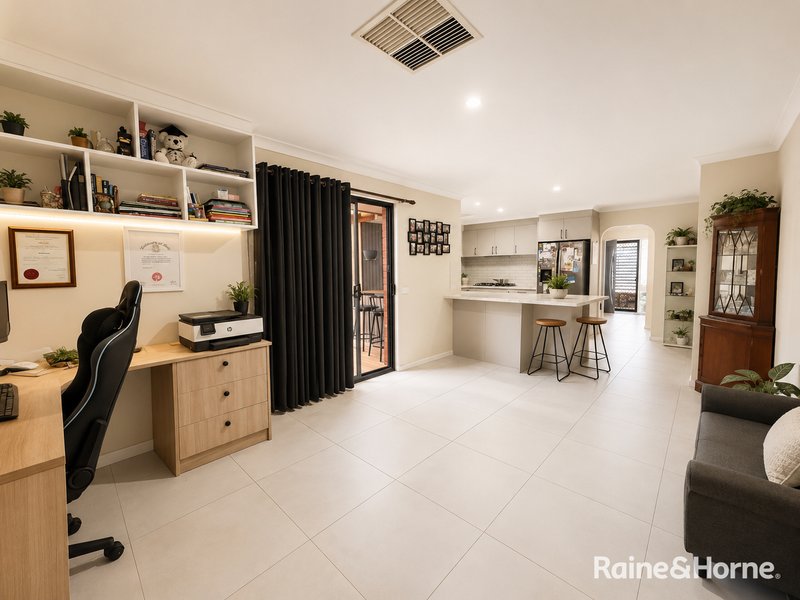 Photo - 5 Stirrup Court, Pakenham VIC 3810 - Image 5
