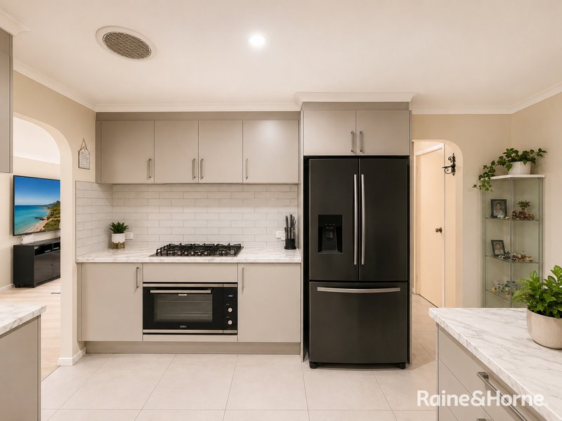 Photo - 5 Stirrup Court, Pakenham VIC 3810 - Image 6