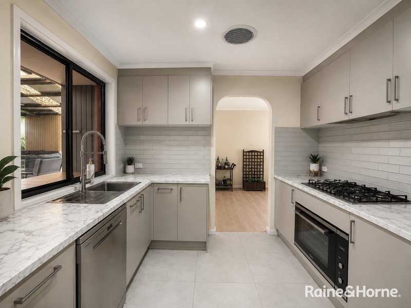 Photo - 5 Stirrup Court, Pakenham VIC 3810 - Image 7