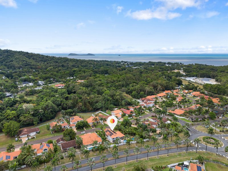 Photo - 5 Stream Avenue, Kewarra Beach QLD 4879 - Image 2