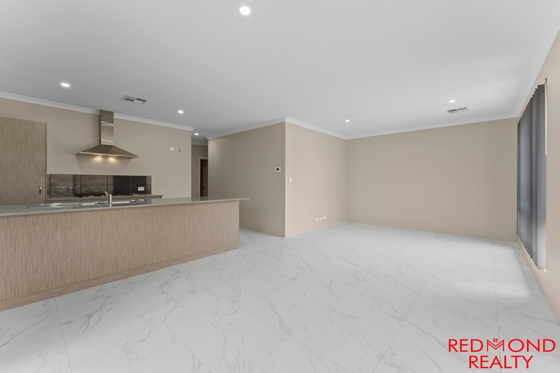 Photo - 5 Strickland Street, Haynes WA 6112 - Image 2