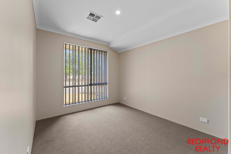 Photo - 5 Strickland Street, Haynes WA 6112 - Image 8
