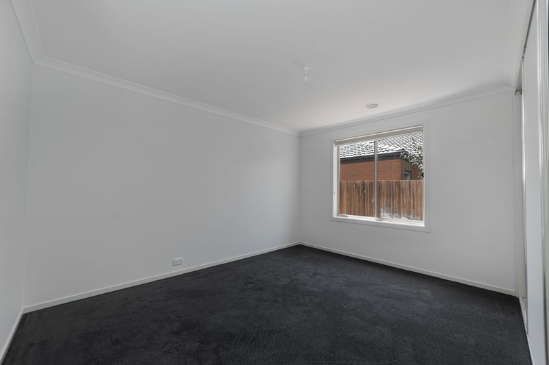 Photo - 5 Stringybark Avenue, Wallan VIC 3756 - Image 15