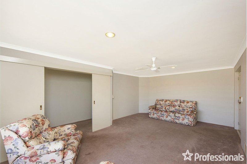 Photo - 5 Stuart Place, Rockingham WA 6168 - Image 3