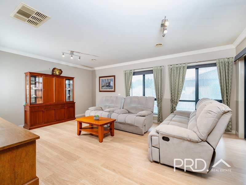 Photo - 5 Studebaker Court, Shepparton VIC 3630 - Image 12