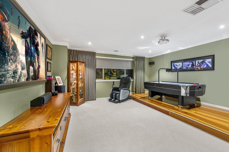 Photo - 5 Subiaco Way, Taylors Hill VIC 3037 - Image 8