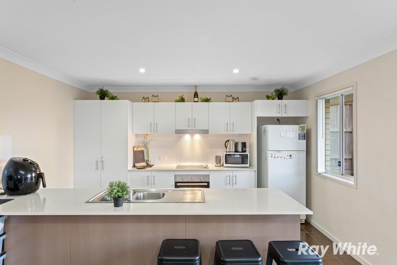 Photo - 5 Summerview Avenue, Yarrabilba QLD 4207 - Image 5