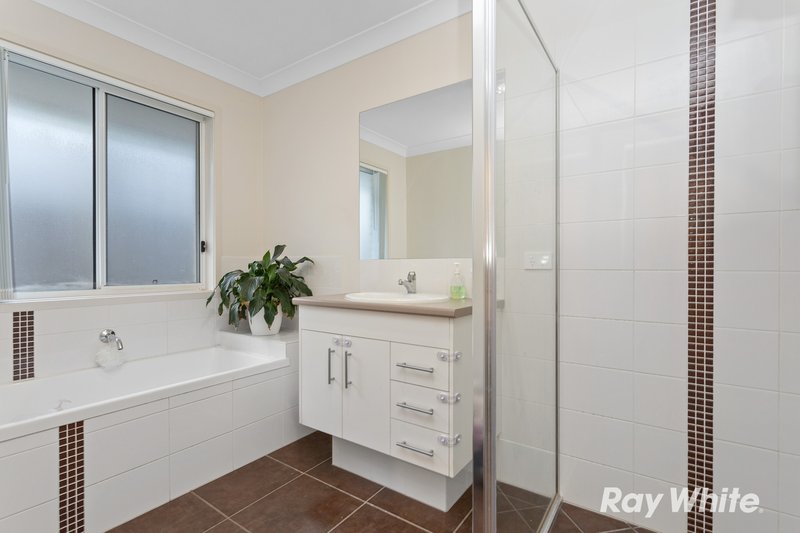 Photo - 5 Summerview Avenue, Yarrabilba QLD 4207 - Image 8