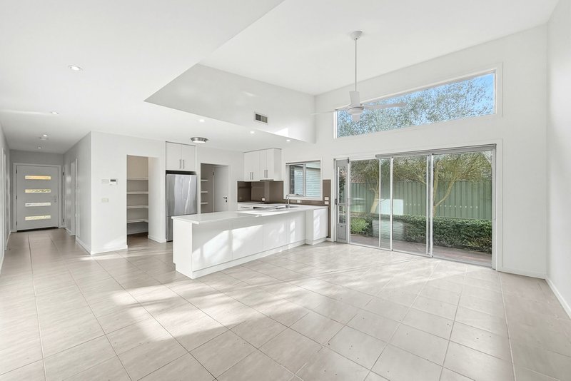 Photo - 5 Sunline Court, Ballan VIC 3342 - Image 8