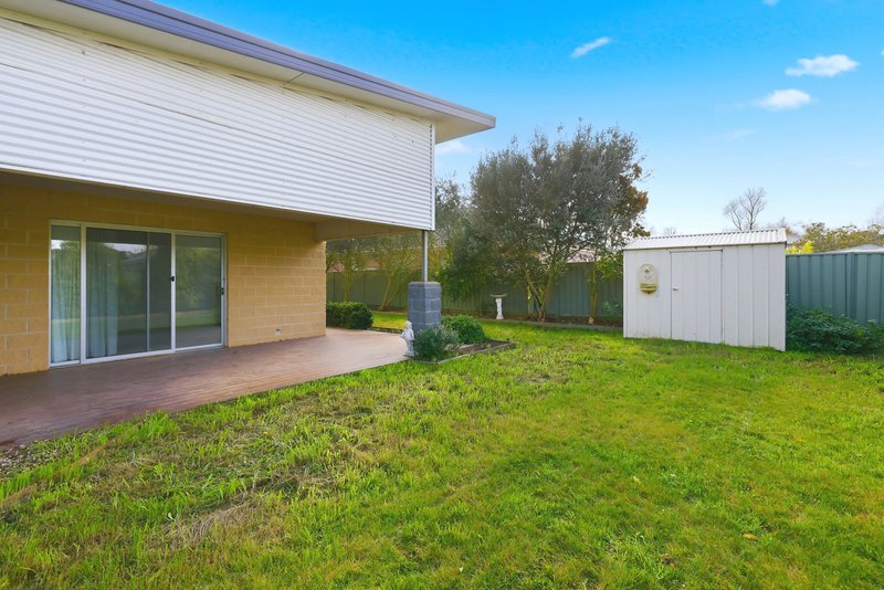 Photo - 5 Sunline Court, Ballan VIC 3342 - Image 25