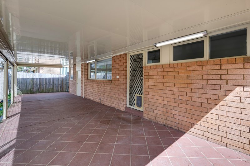 Photo - 5 Sunset Ave , South Penrith NSW 2750 - Image 6