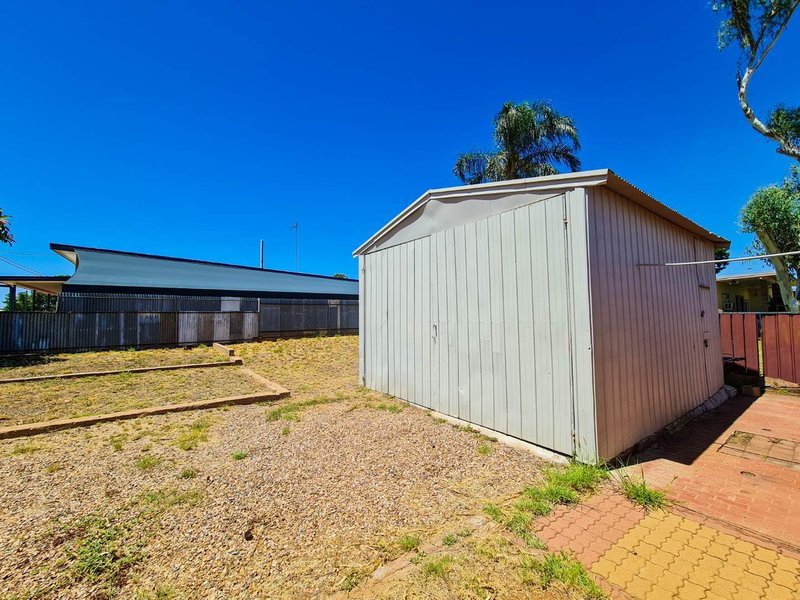 Photo - 5 Sunset Drive, Mount Isa QLD 4825 - Image 13