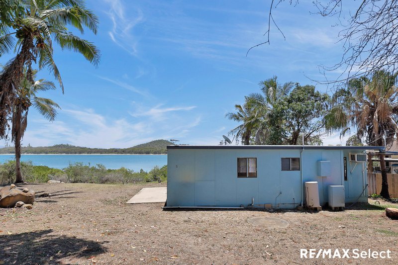 Photo - 5 Sunset Drive, Sarina Beach QLD 4737 - Image 3