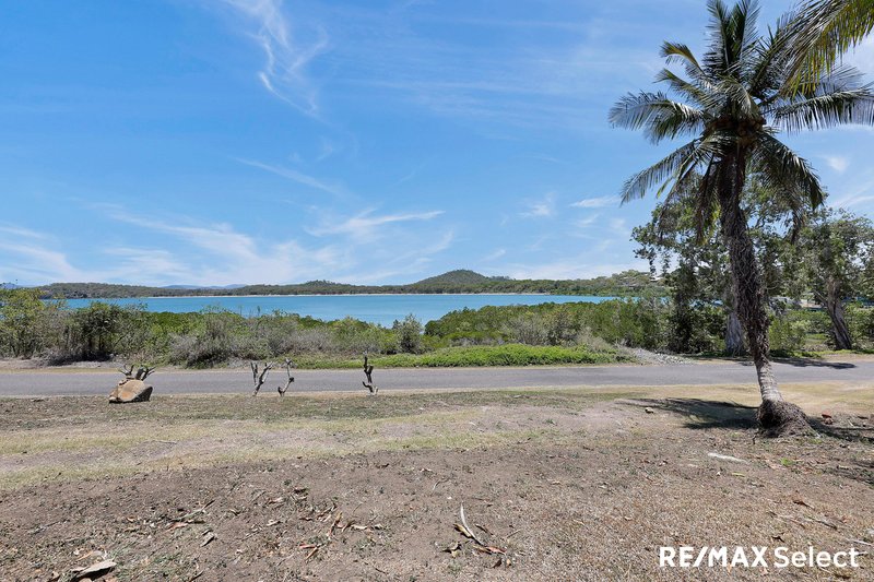 Photo - 5 Sunset Drive, Sarina Beach QLD 4737 - Image 14