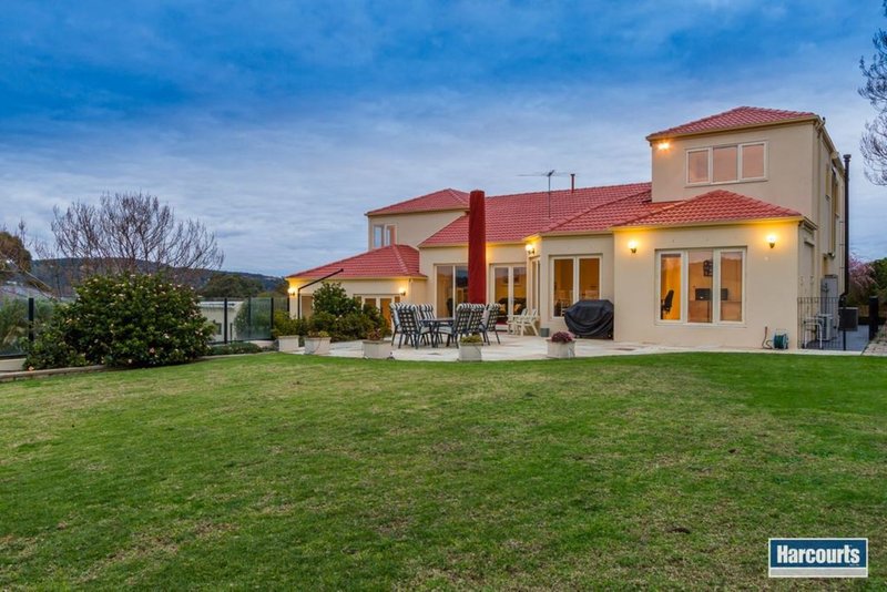 Photo - 5 Sunset Terrace, Lysterfield VIC 3156 - Image 11