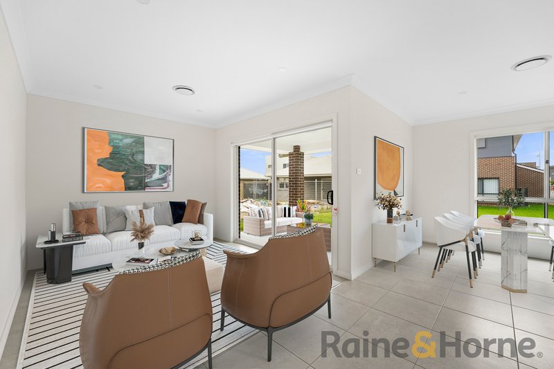 Photo - 5 Sunshine Street, Oran Park NSW 2570 - Image 2