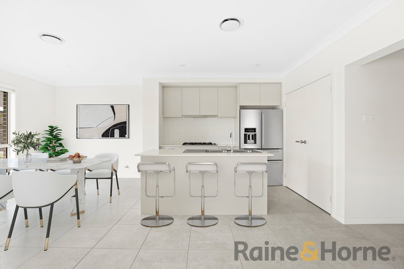 Photo - 5 Sunshine Street, Oran Park NSW 2570 - Image 3