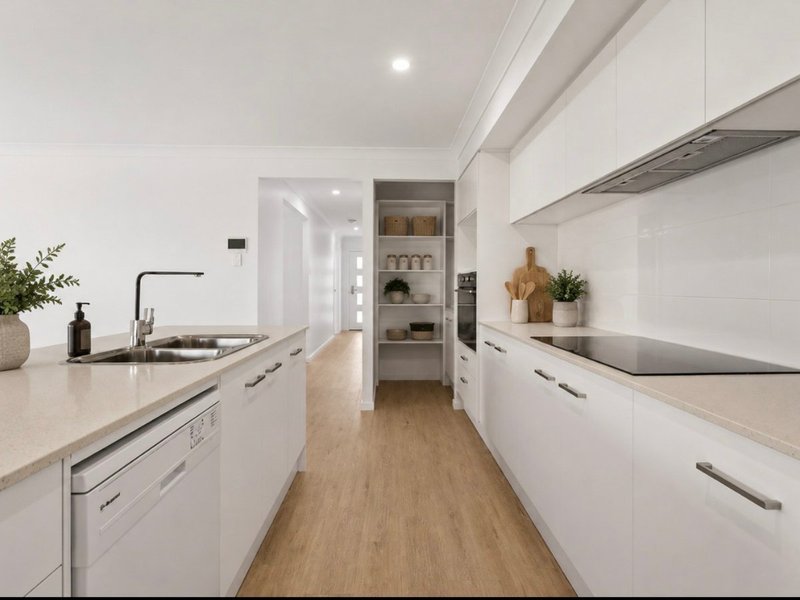 Photo - 5 Surf Close, Old Bar NSW 2430 - Image 2