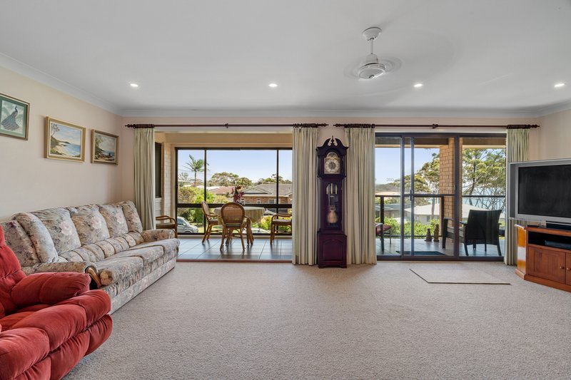 Photo - 5 Surfers Avenue, Narrawallee NSW 2539 - Image 6