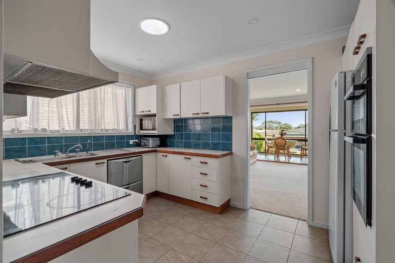 Photo - 5 Surfers Avenue, Narrawallee NSW 2539 - Image 8