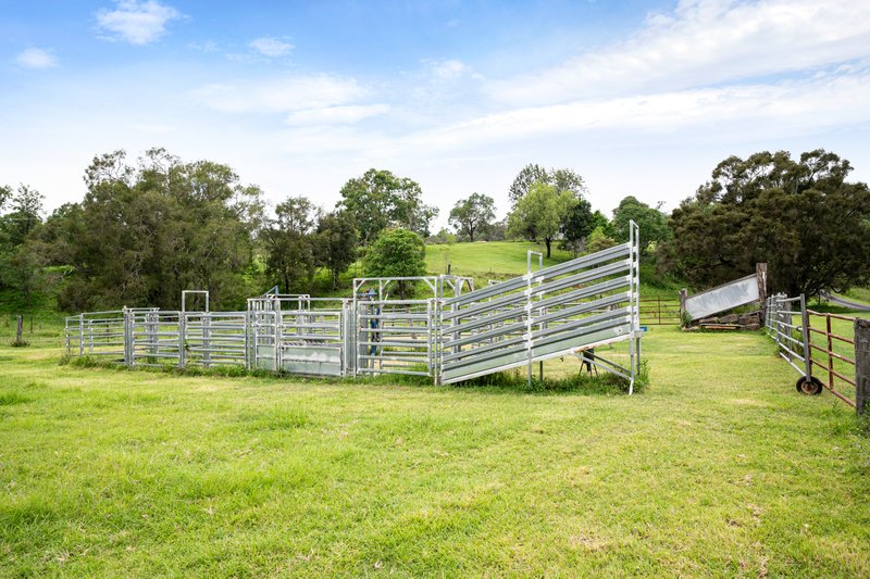 Photo - 5 Surprise Lane, Mulgowie QLD 4341 - Image 22