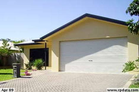 5 Surtees Close, Bentley Park QLD 4869