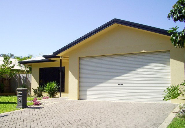 Photo - 5 Surtees Close, Bentley Park QLD 4869 - Image 2