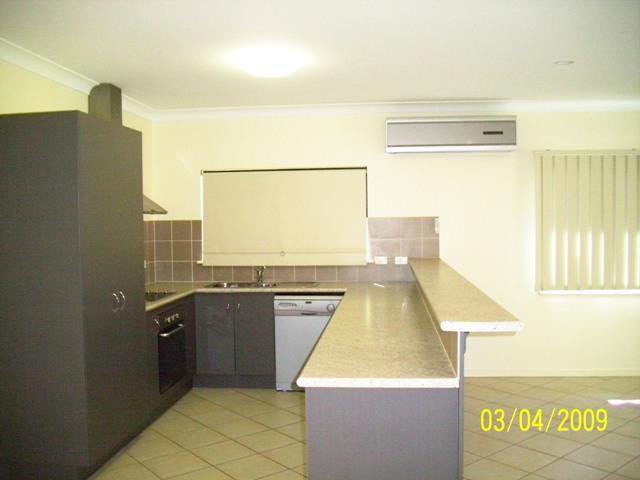 Photo - 5 Surtees Close, Bentley Park QLD 4869 - Image 4