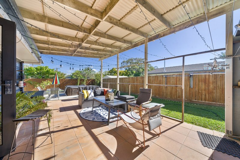 Photo - 5 Sutherland Street, Redcliffe QLD 4020 - Image 8