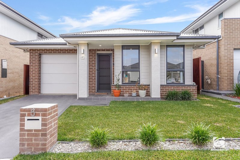 Photo - 5 Swallow Loop, Oran Park NSW 2570 - Image 2