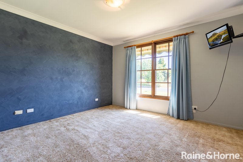 Photo - 5 Swanbrooke Street, Windradyne NSW 2795 - Image 7