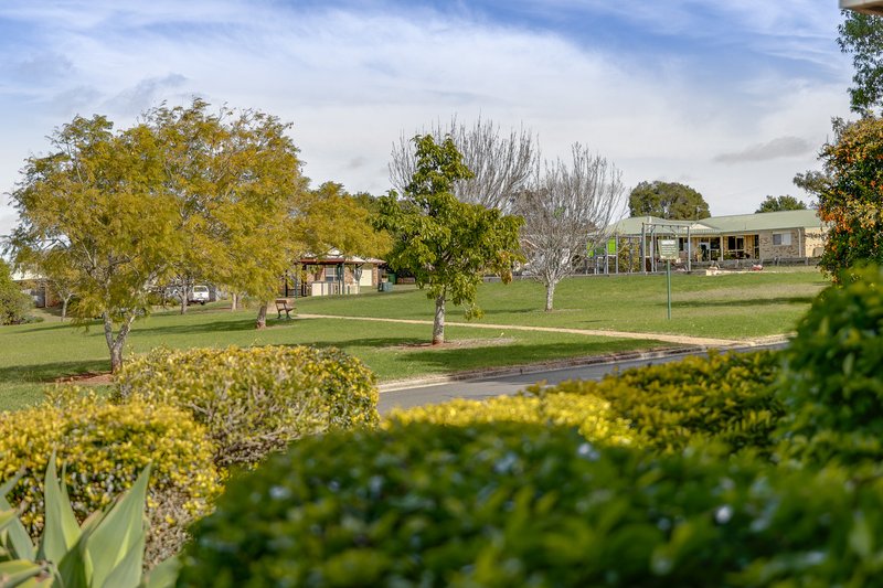 Photo - 5 Swartz Street, Kearneys Spring QLD 4350 - Image 3