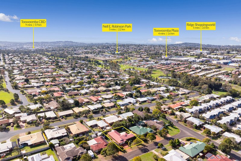 Photo - 5 Swartz Street, Kearneys Spring QLD 4350 - Image 6