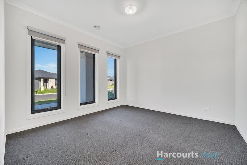 Photo - 5 Switch Street, Clyde VIC 3978 - Image 4