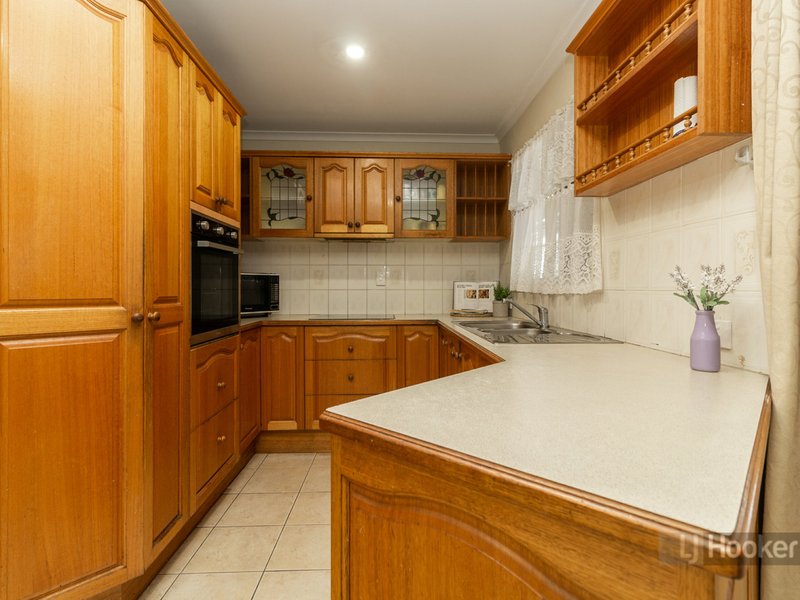 Photo - 5 Sycamore Court, Logan Central QLD 4114 - Image 3