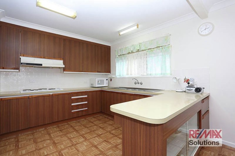 Photo - 5 Symphony Av , Strathpine QLD 4500 - Image 3