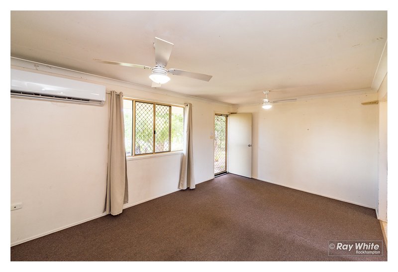 Photo - 5 Taaffe Close, Gracemere QLD 4702 - Image 7