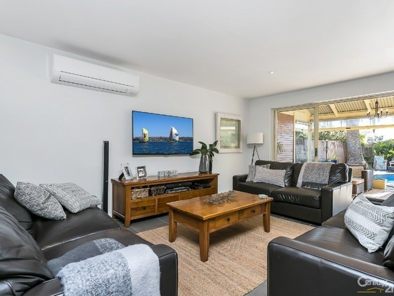 Photo - 5 Taeping Street, Hallett Cove SA 5158 - Image 5