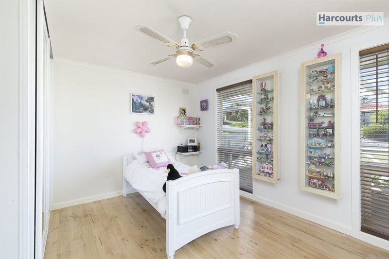 Photo - 5 Taeping Street, Hallett Cove SA 5158 - Image 13