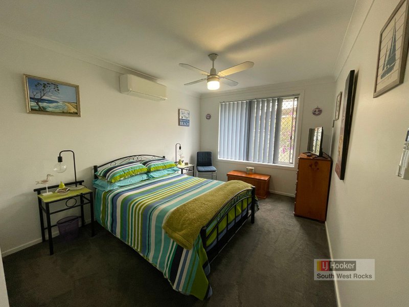 Photo - 5 Tahlee Close, South West Rocks NSW 2431 - Image 10