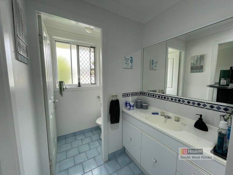 Photo - 5 Tahlee Close, South West Rocks NSW 2431 - Image 15