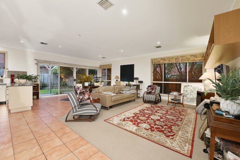 Photo - 5 Tanderum Drive, Coburg VIC 3058 - Image 3