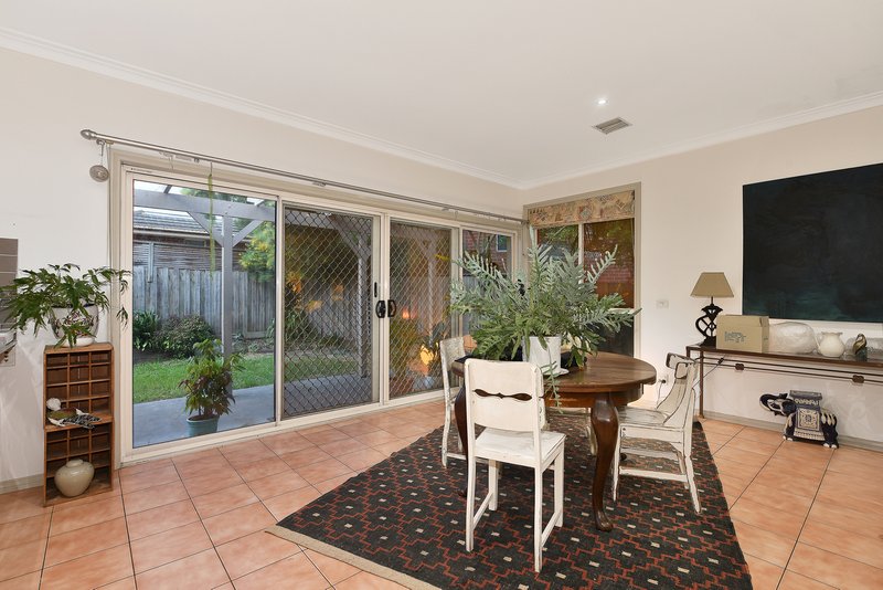 Photo - 5 Tanderum Drive, Coburg VIC 3058 - Image 5