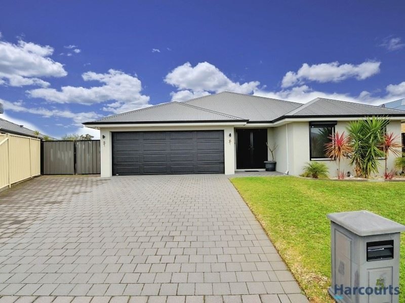 5 Tandure Heights, Lakelands WA 6180