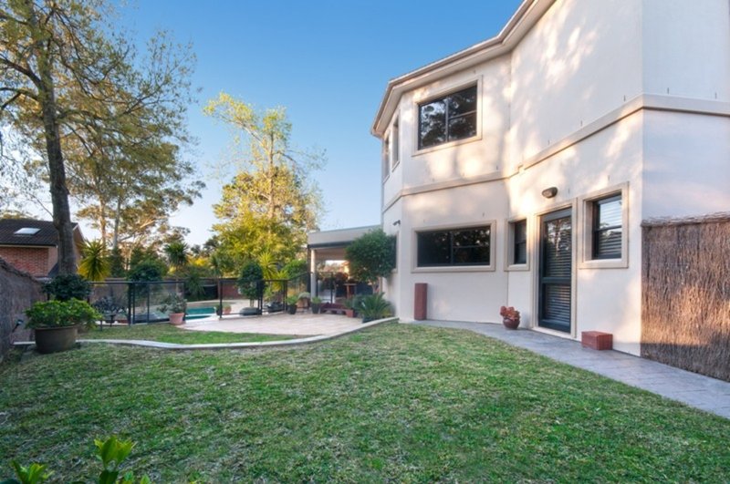 Photo - 5 Tanglewood Place, West Pennant Hills NSW 2125 - Image 8