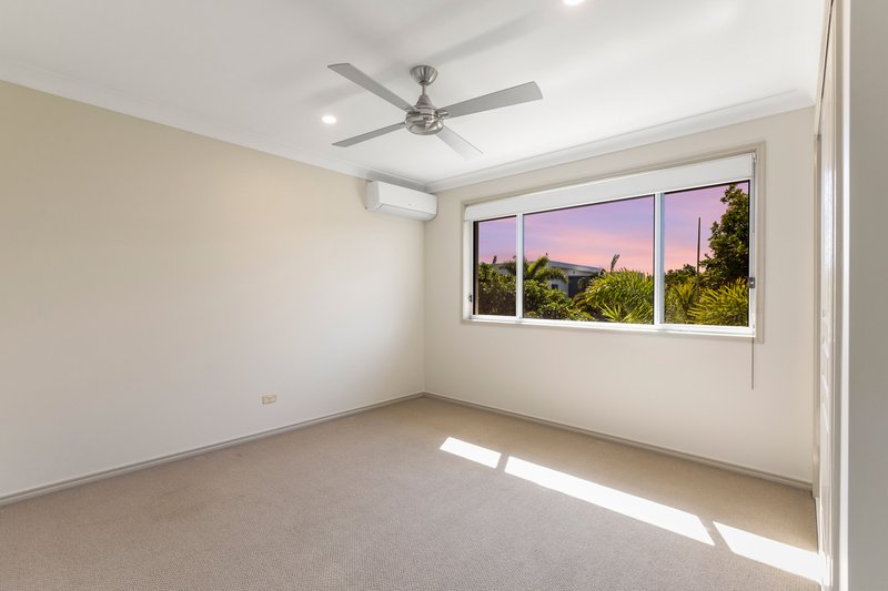 Photo - 5 Tarawa Street, Kawana Island QLD 4575 - Image 13