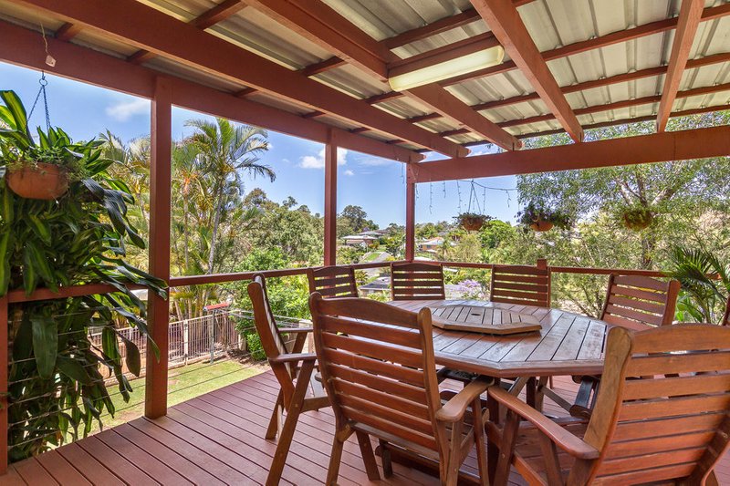 Photo - 5 Tarawill Crescent, Ferny Hills QLD 4055 - Image 3