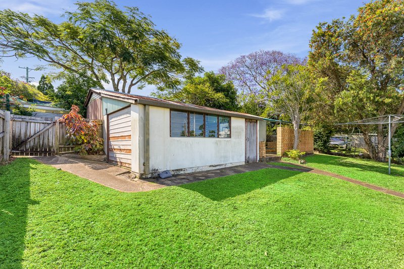 Photo - 5 Tarrant Street, Mount Gravatt East QLD 4122 - Image 12