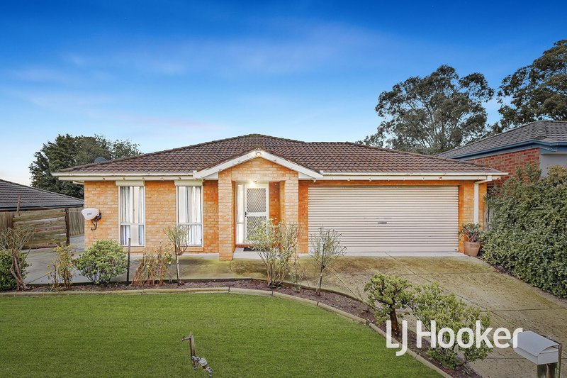 Photo - 5 Taya Close, Hampton Park VIC 3976 - Image 1