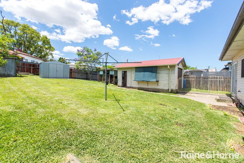 Photo - 5 Taylor Street, Cardiff NSW 2285 - Image 9